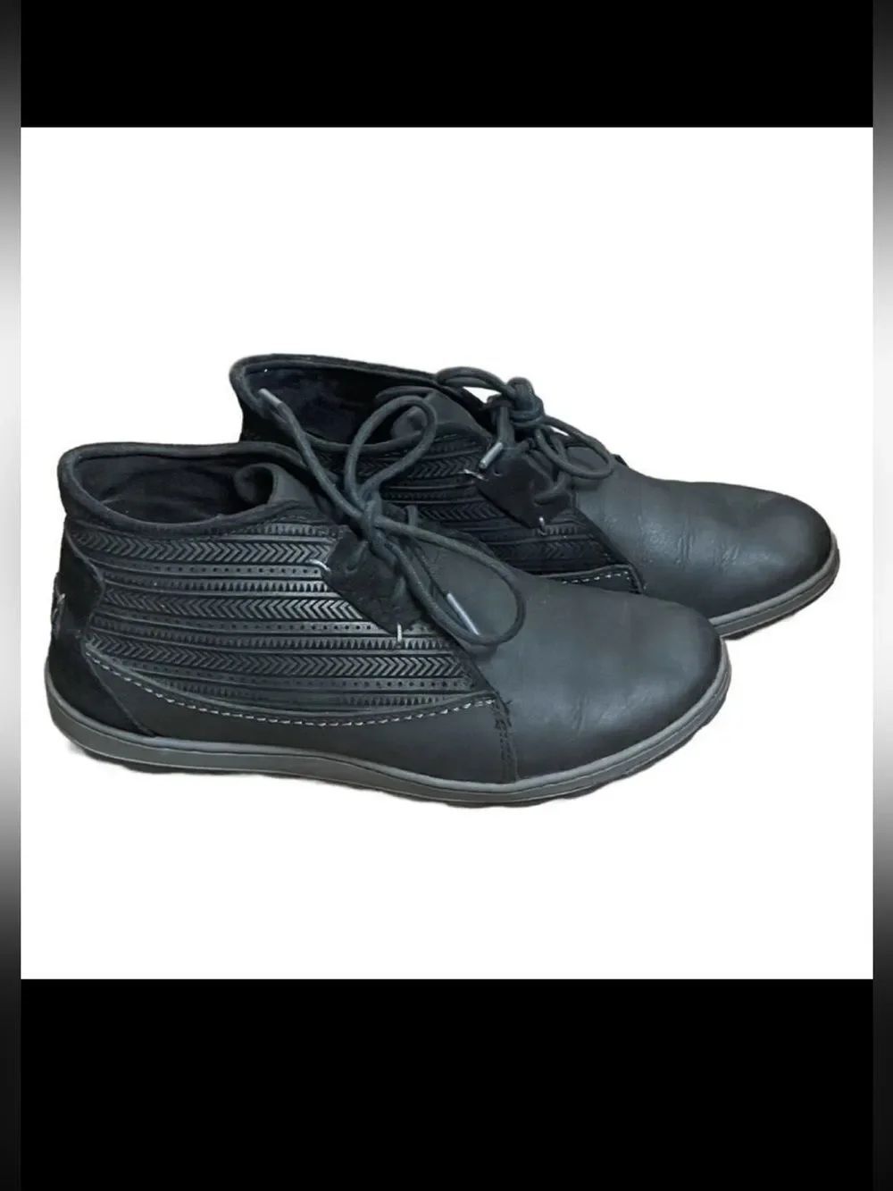 Merrell Black Ashland Chukka Ankle Boots w/Embossed Artesian Designs (Size: 7.5)